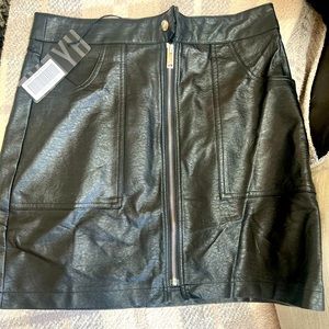 HYVE Faux Leather mini Skirt